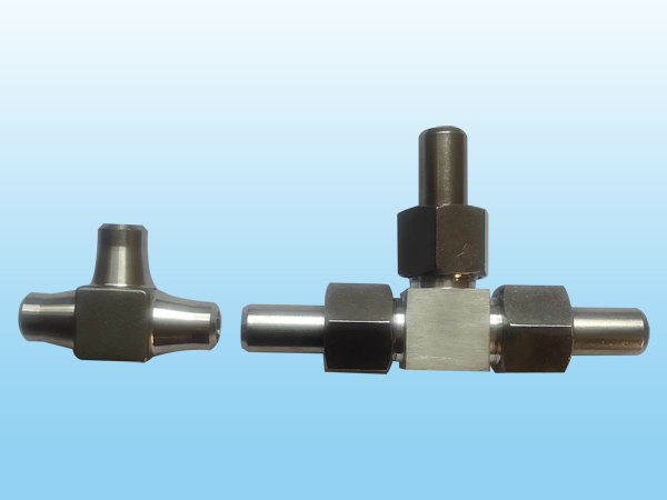 对焊式三通中间接头